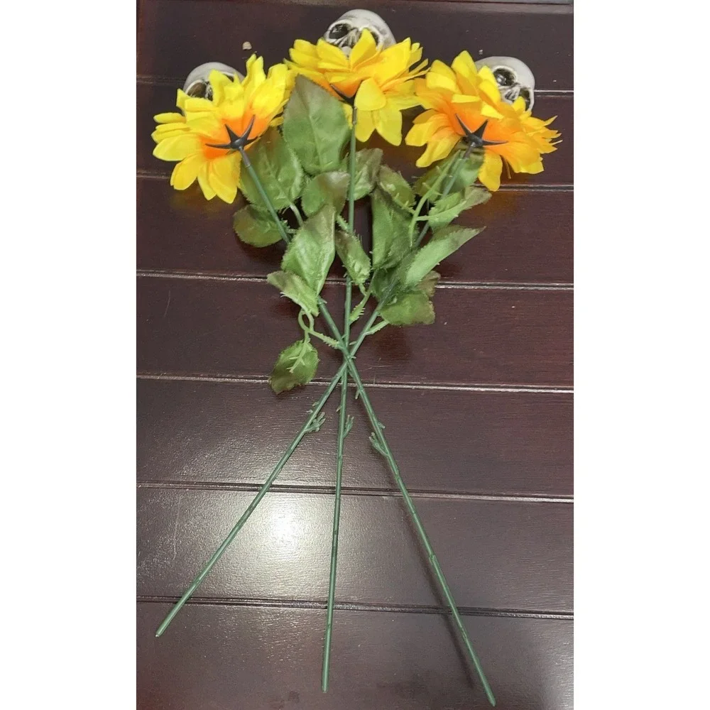 3 Faux Sunflowers Skull Garden Halloween Goth Decoration Glow In‎ the Dark
